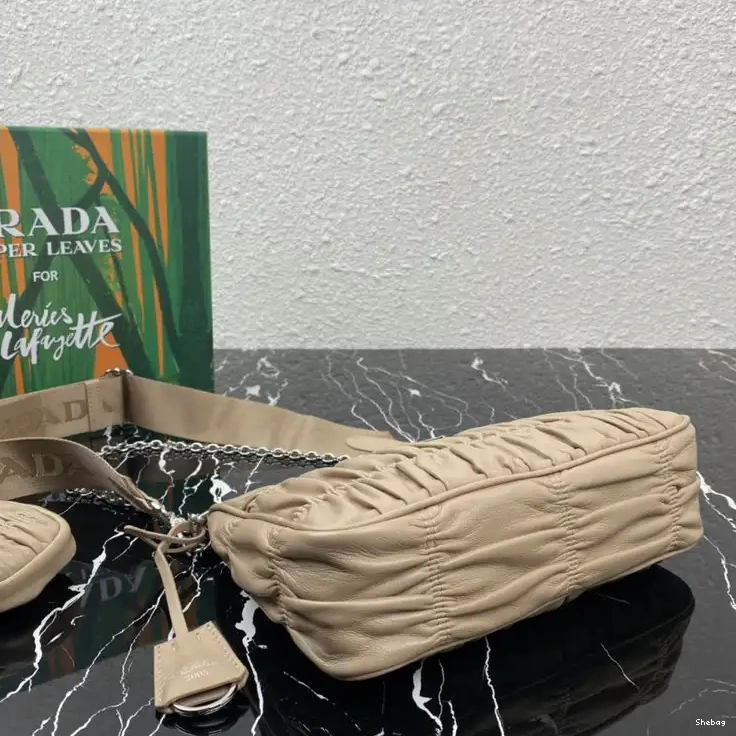 Prada Bags 2104DJ0033 0804